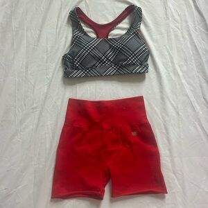 DSG houndstooth sports bra